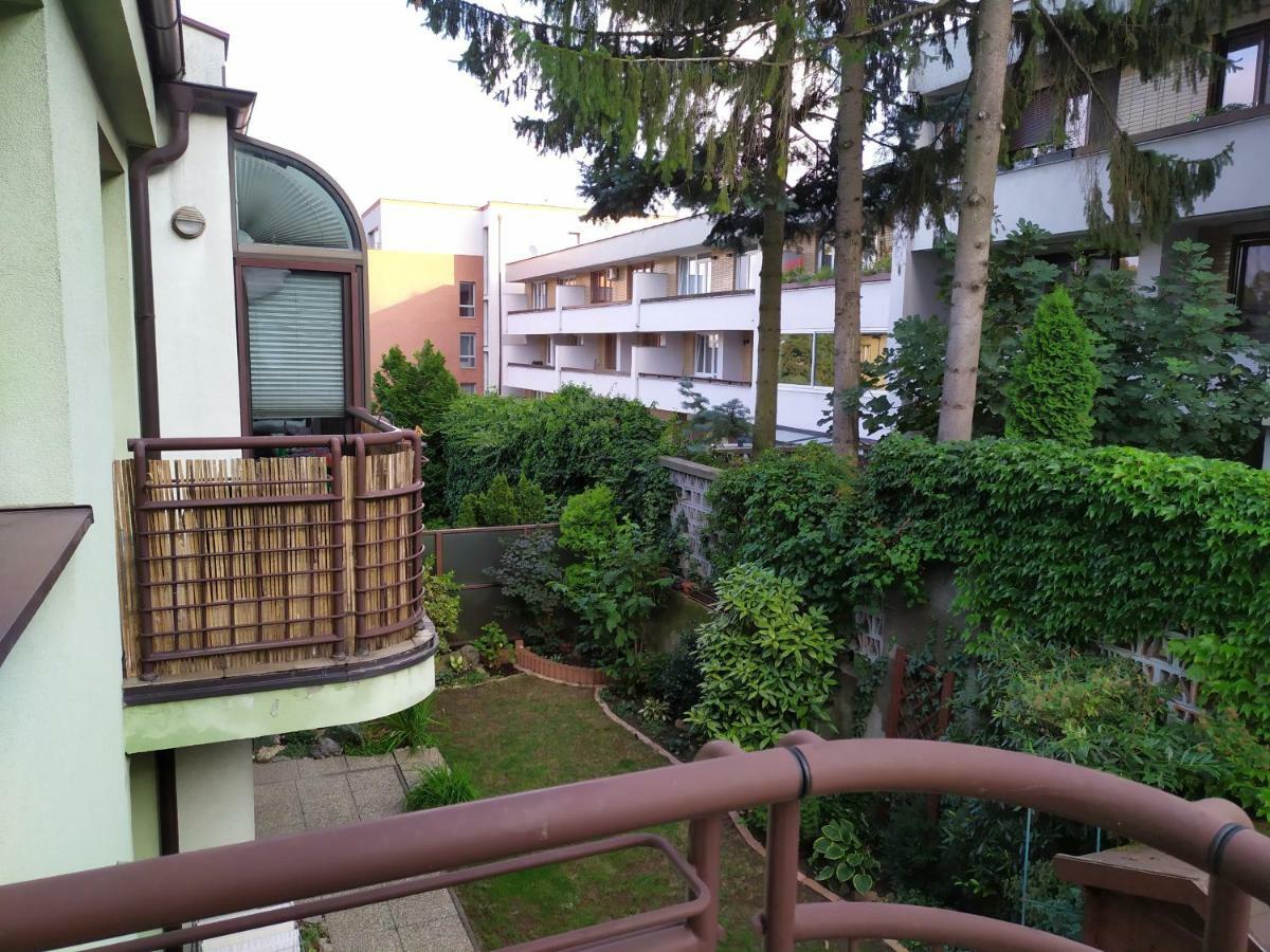 Kate & Jenny - Two-Level Apartment In The Old Town Pozsony Kültér fotó